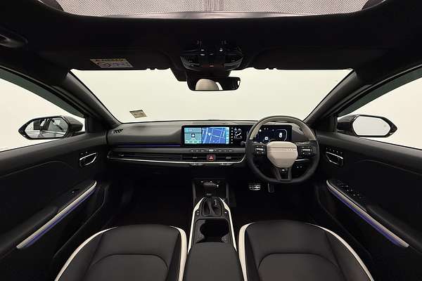 2025 Kia K4 GT-Line CL4m