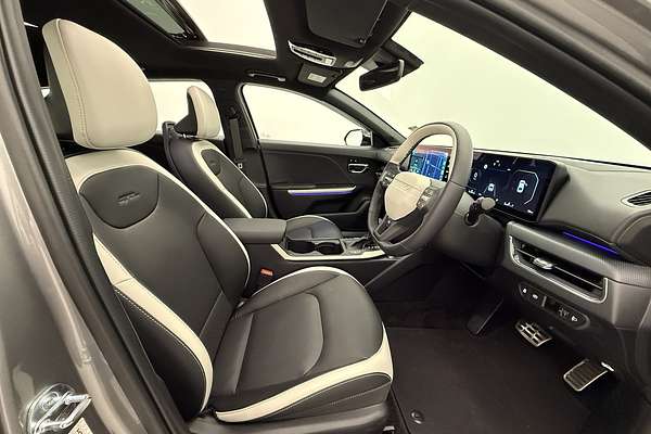 2025 Kia K4 GT-Line CL4m