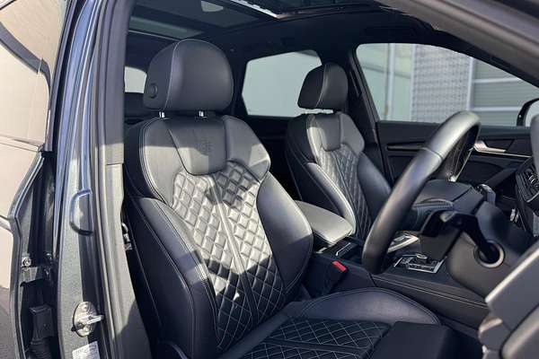 2019 Audi SQ5 Black Edition FY