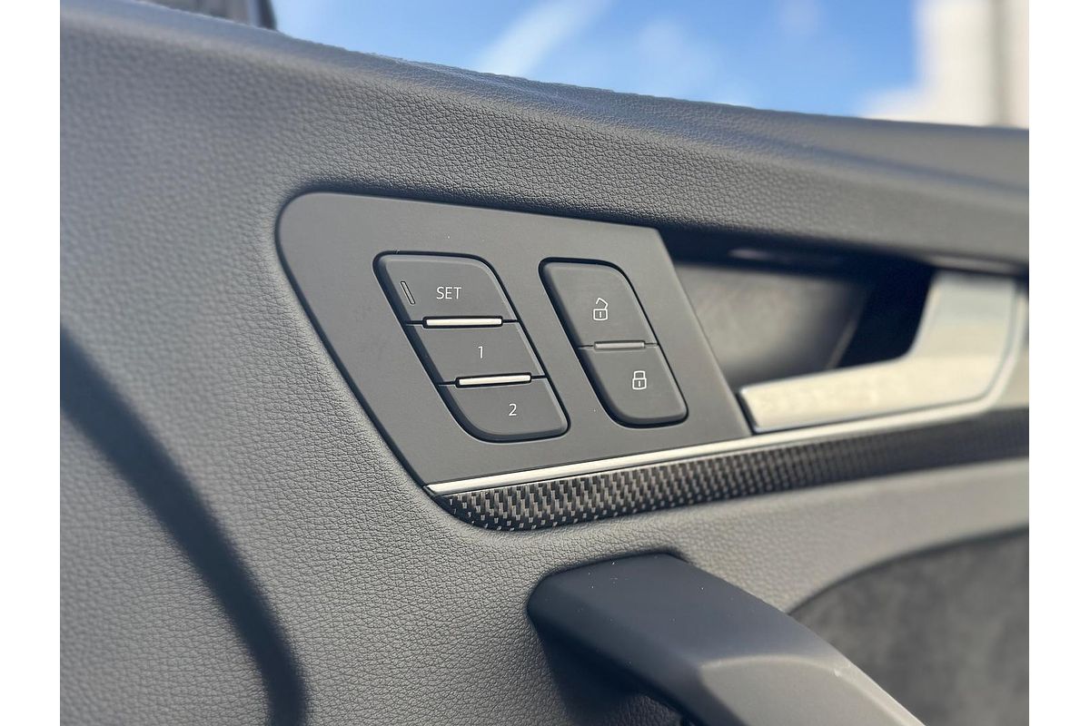 2019 Audi SQ5 Black Edition FY