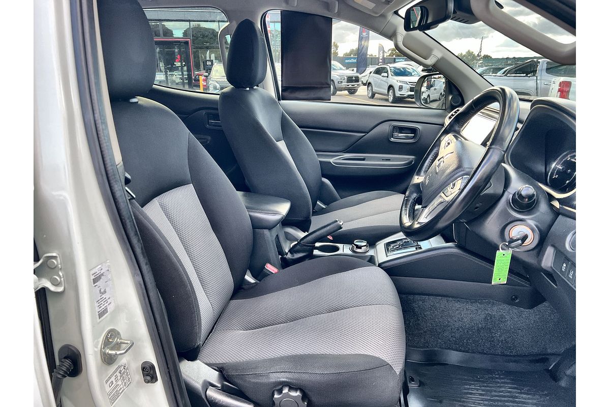 2022 Mitsubishi Triton GLX-R MR 4X4