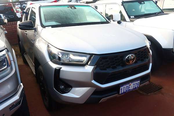 2025 Toyota Hilux SR5 48V GUN126R 4X4