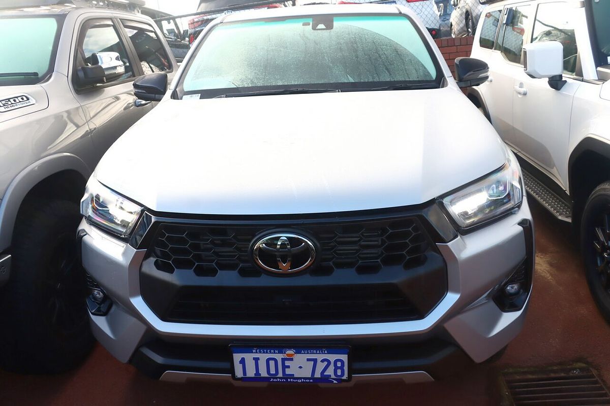 2025 Toyota Hilux SR5 48V GUN126R 4X4