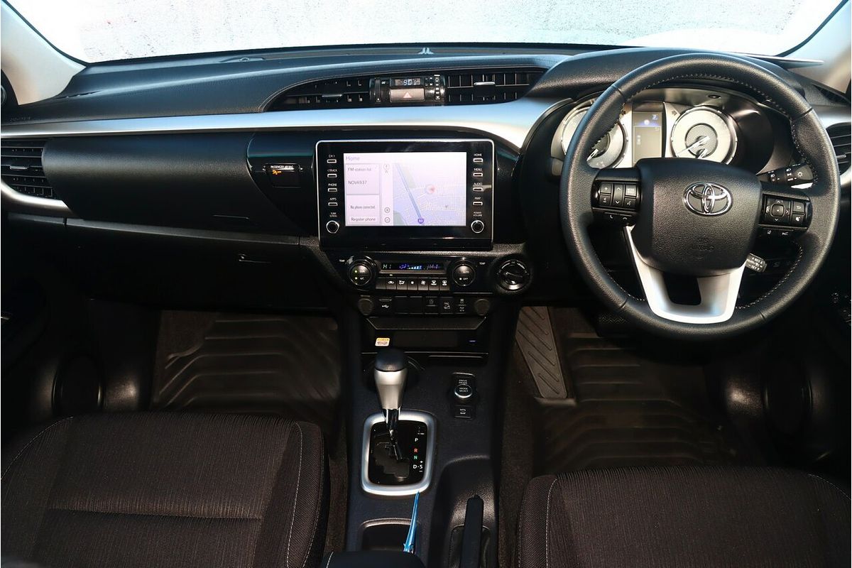 2025 Toyota Hilux SR5 48V GUN126R 4X4