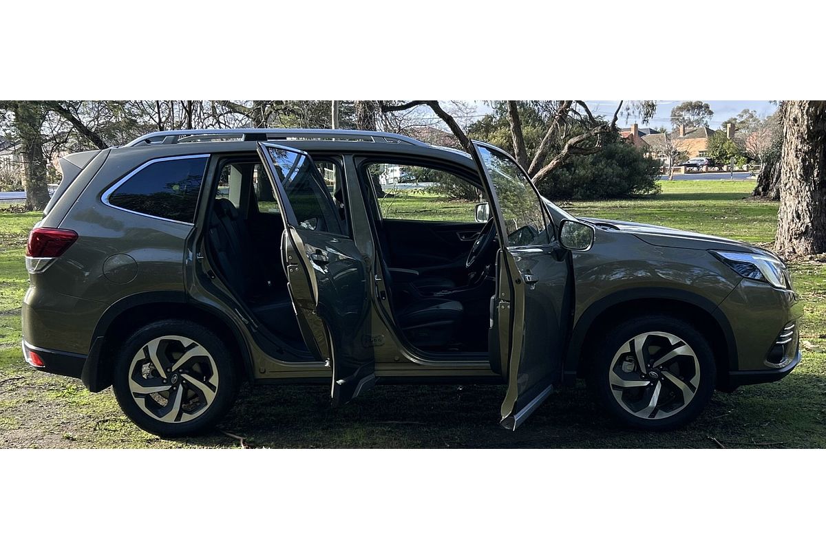 2023 Subaru Forester 2.5i-S S5