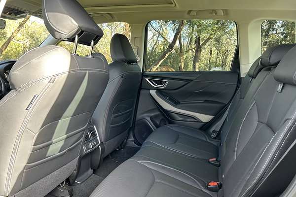 2023 Subaru Forester 2.5i-S S5