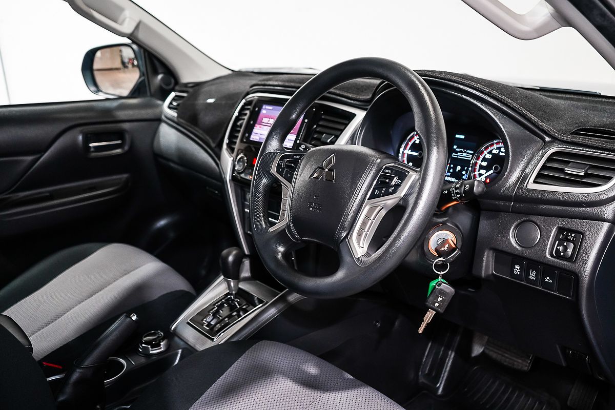 2022 Mitsubishi Triton GLX+ MR 4X4