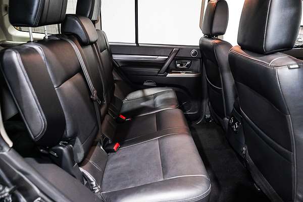 2019 Mitsubishi Pajero Exceed NX