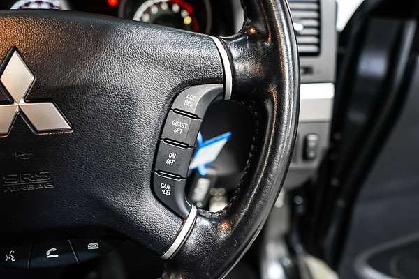 2019 Mitsubishi Pajero Exceed NX