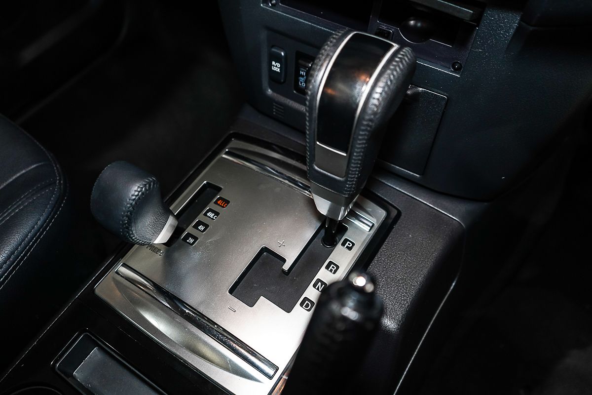 2019 Mitsubishi Pajero Exceed NX