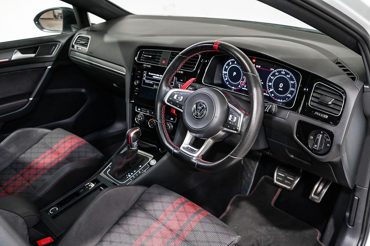 2020 Volkswagen Golf GTI TCR 7.5