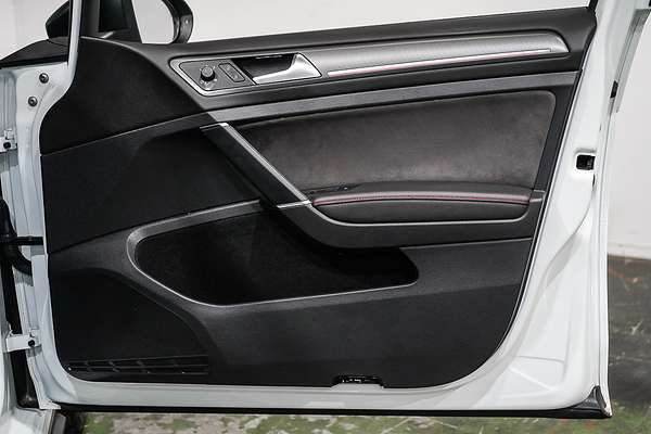 2020 Volkswagen Golf GTI TCR 7.5