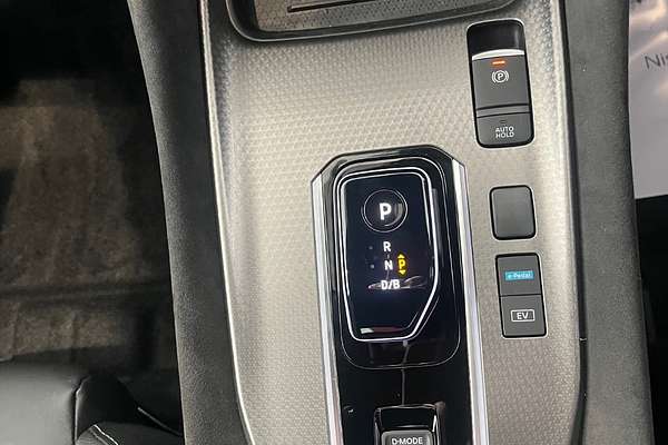 2025 Nissan QASHQAI N-DESIGN e-POWER J12