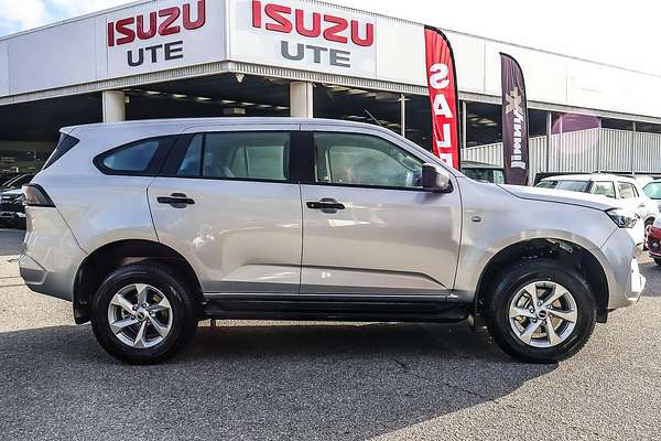 2025 Isuzu MU-X LS-M