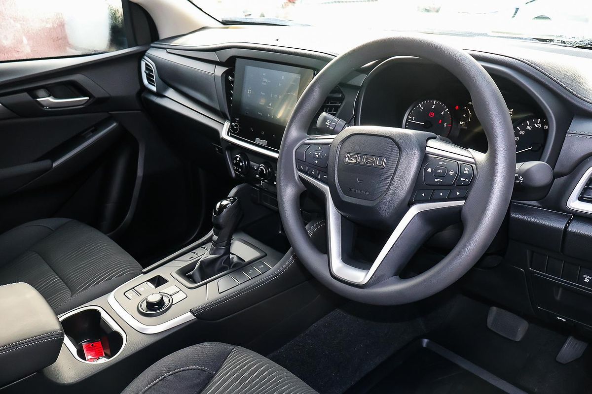 2025 Isuzu MU-X LS-M