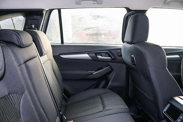 2025 Isuzu MU-X LS-M