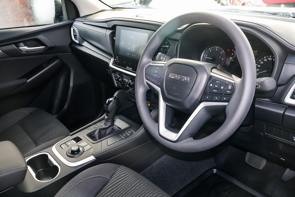 2025 Isuzu MU-X LS-M