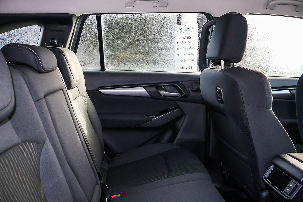 2025 Isuzu MU-X LS-M