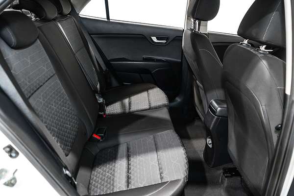 2022 Kia Rio S YB