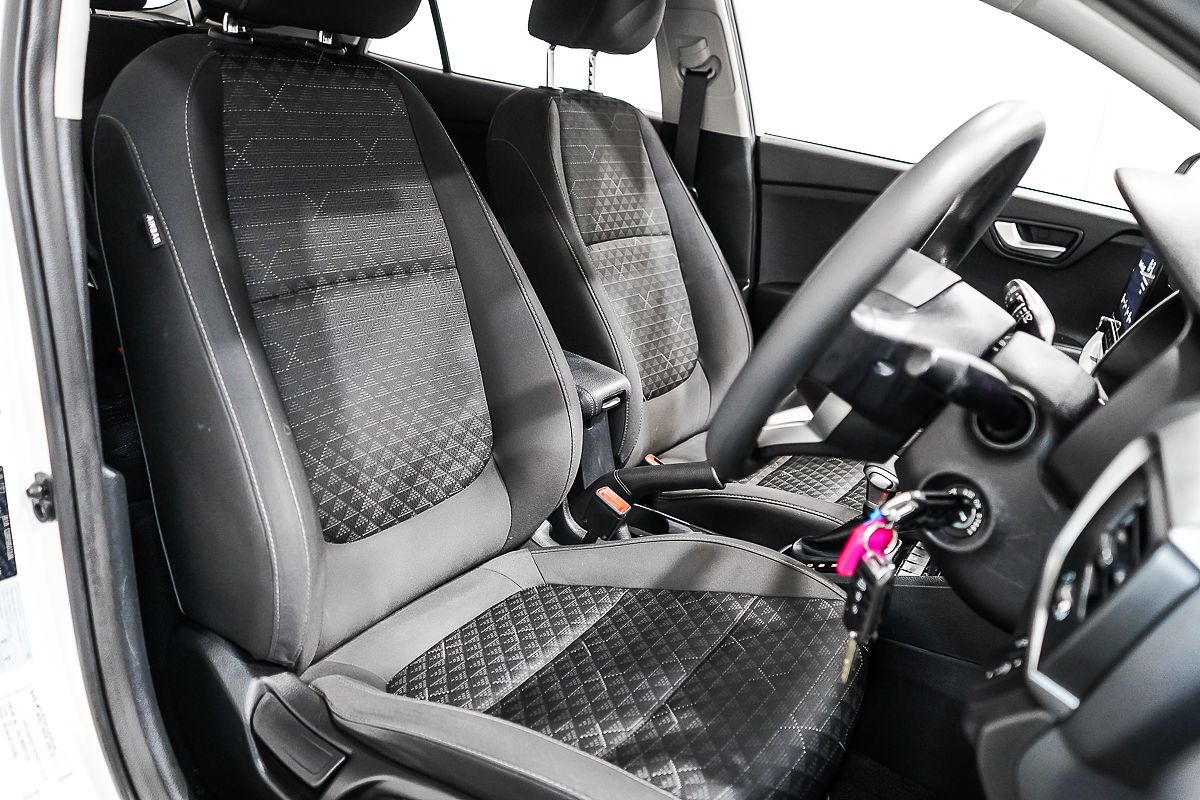 2022 Kia Rio S YB