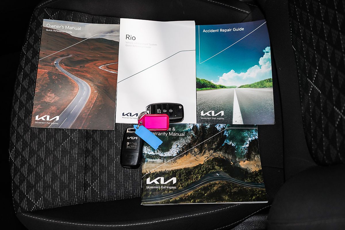 2022 Kia Rio S YB