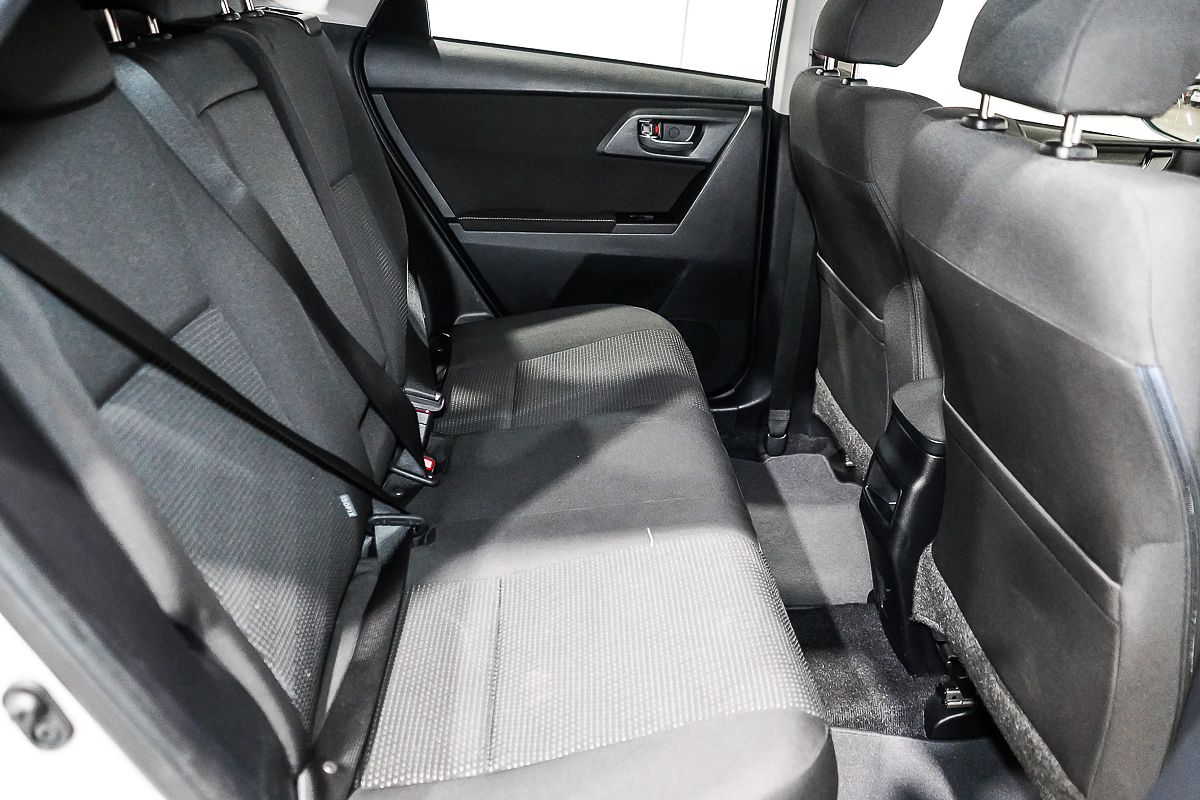 2018 Toyota Corolla Hybrid ZWE186R