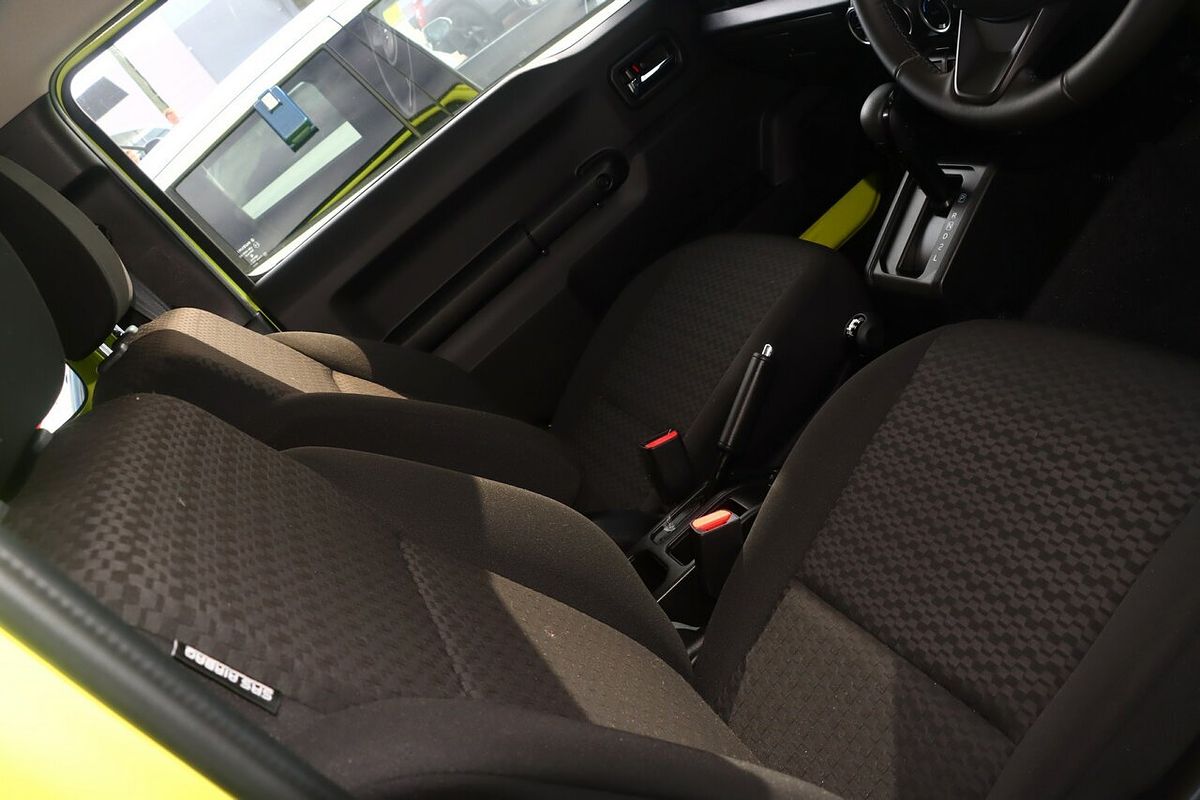 2022 Suzuki Jimny GLX GJ