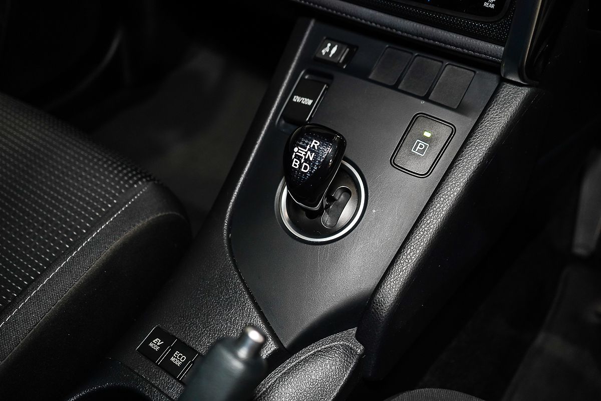 2018 Toyota Corolla Hybrid ZWE186R