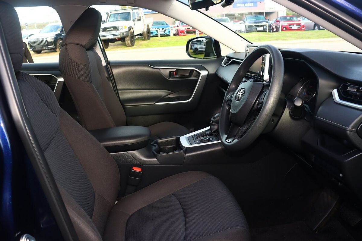 2020 Toyota RAV4 GX AXAH54R