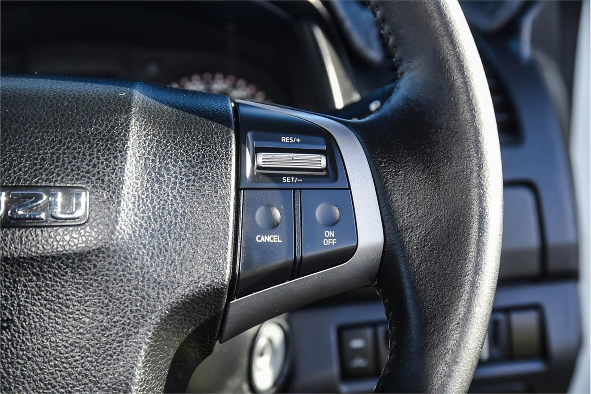 2014 Isuzu D-MAX SX High Ride Rear Wheel Drive