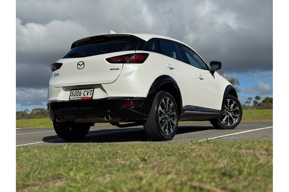 2023 Mazda CX-3 sTouring DK