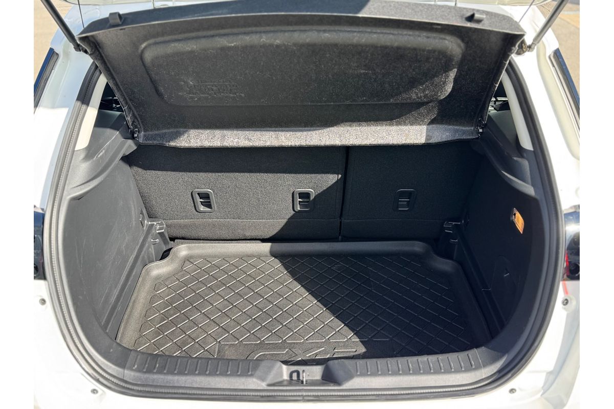 2023 Mazda CX-3 sTouring DK