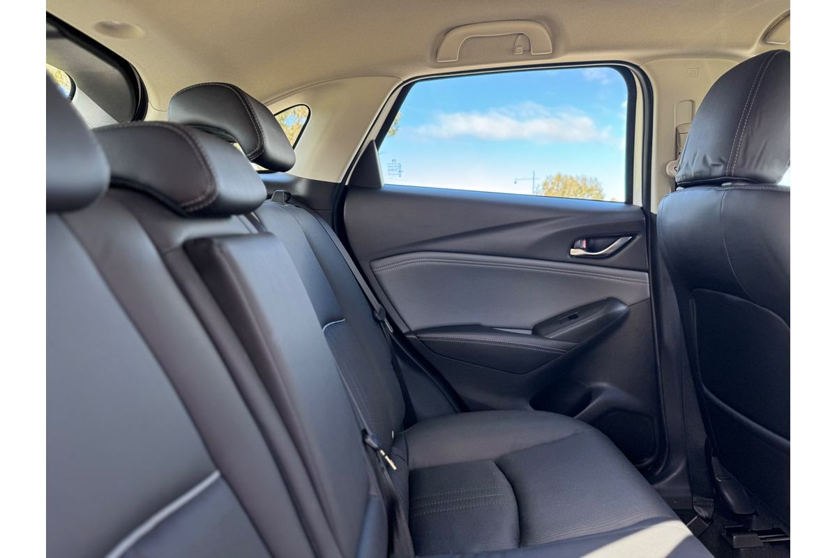 2023 Mazda CX-3 sTouring DK