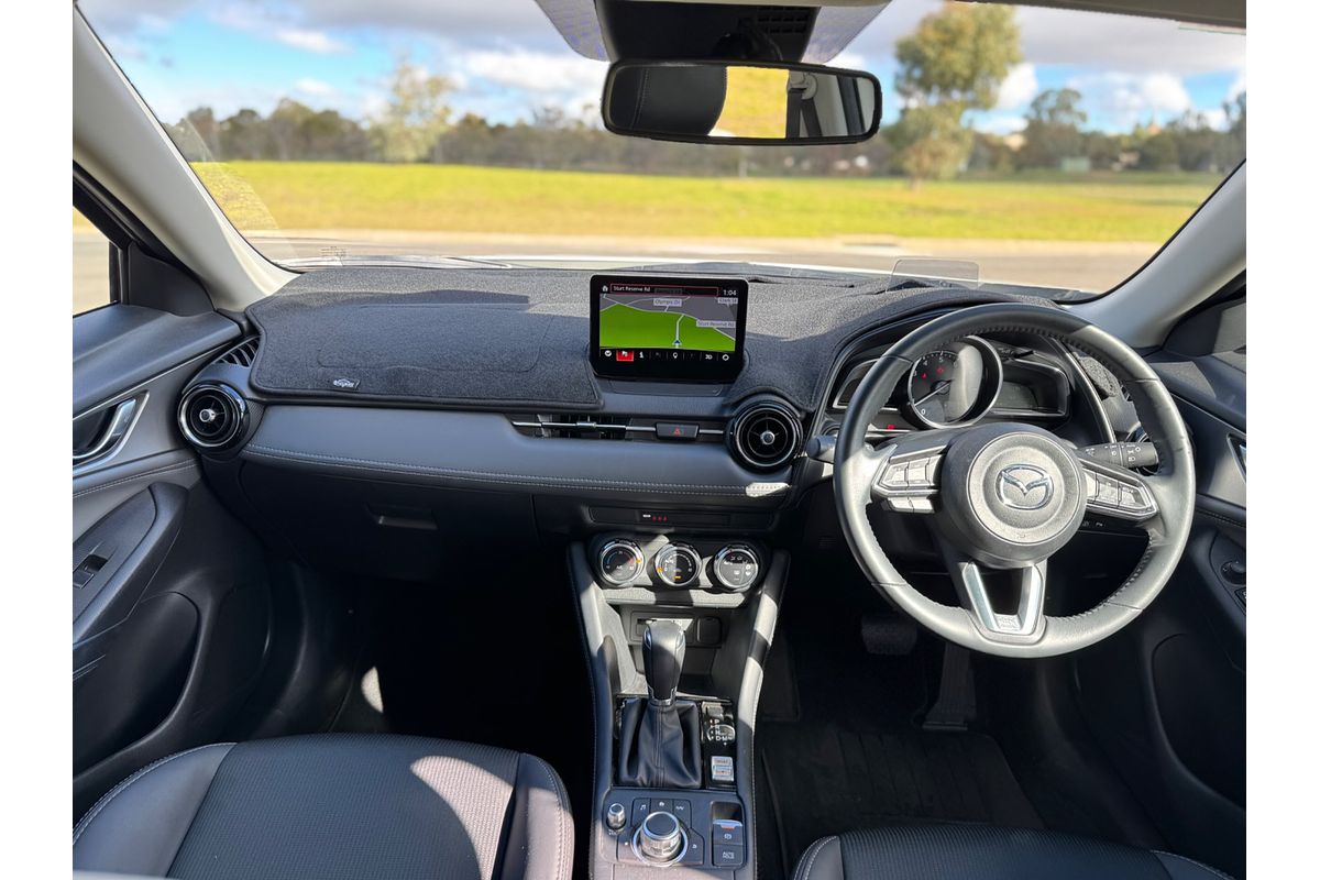 2023 Mazda CX-3 sTouring DK