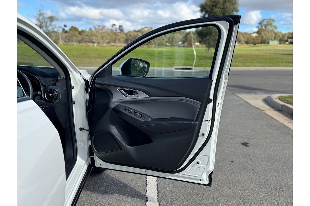 2023 Mazda CX-3 sTouring DK