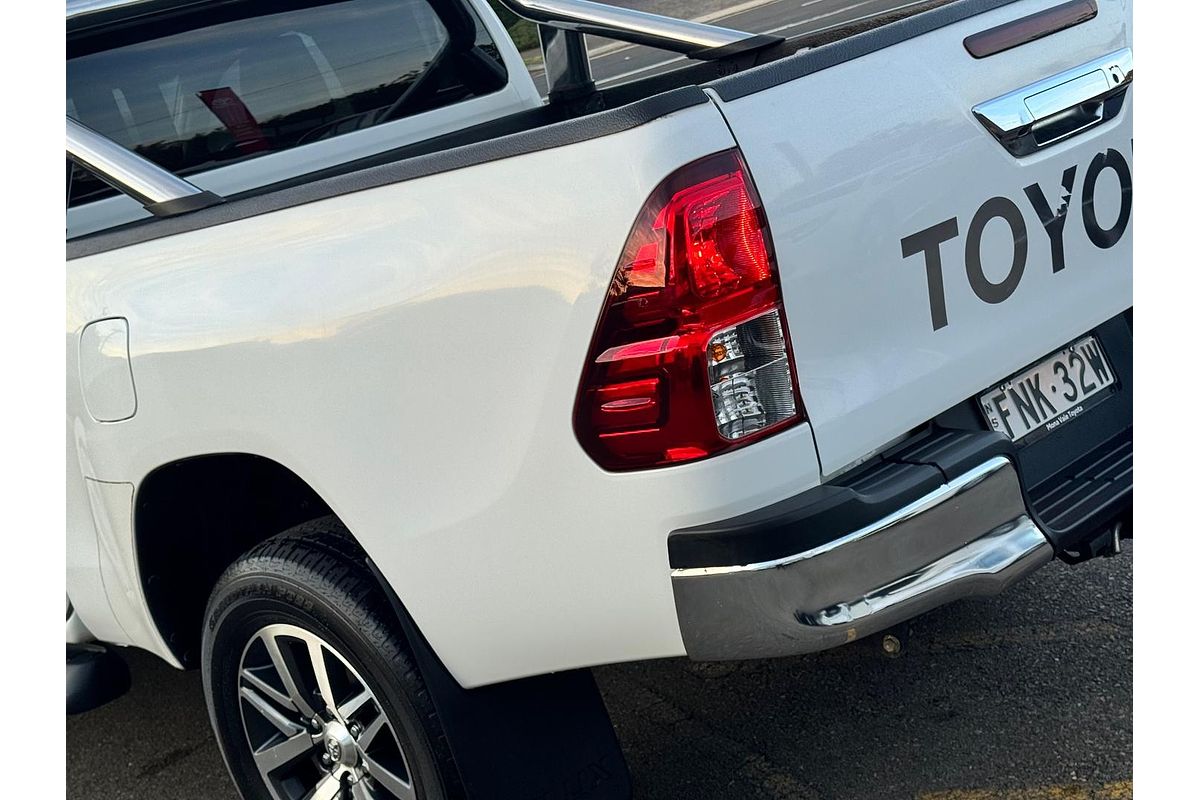 2018 Toyota Hilux SR5 GUN126R 4X4