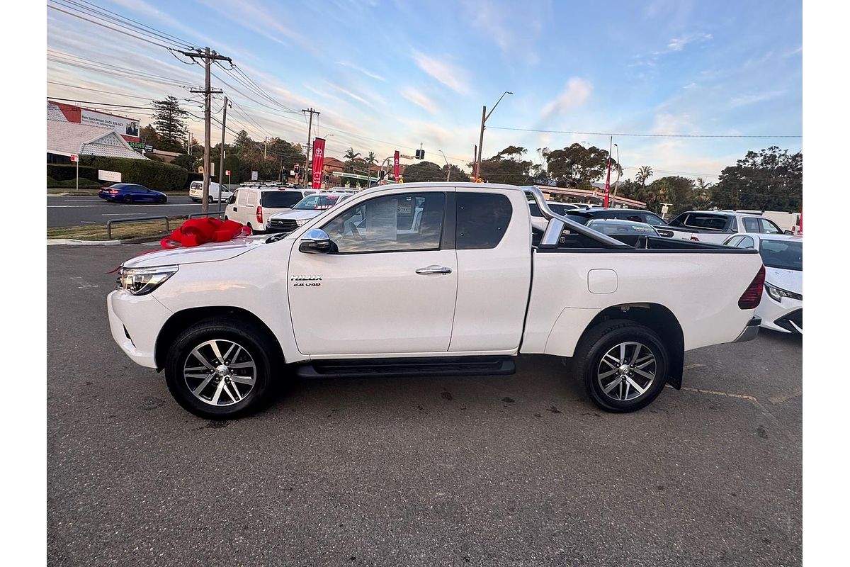 2018 Toyota Hilux SR5 GUN126R 4X4