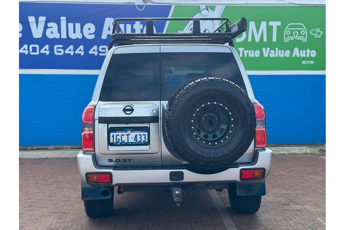 2013 Nissan Patrol ST Y61