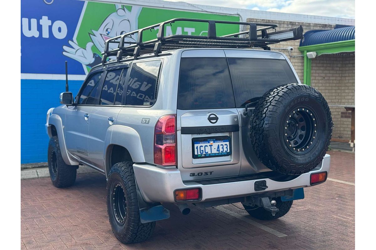 2013 Nissan Patrol ST Y61