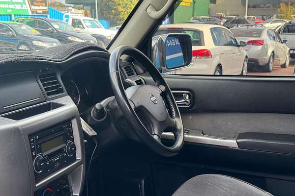 2013 Nissan Patrol ST Y61