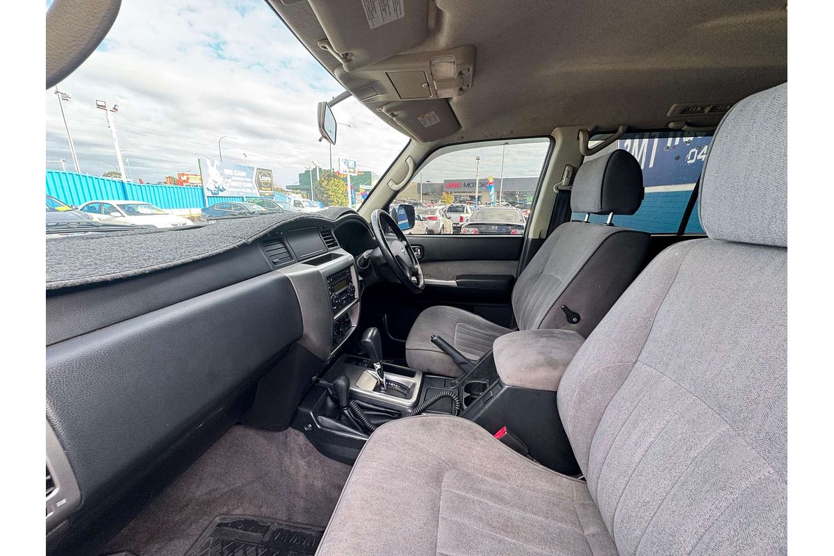 2013 Nissan Patrol ST Y61
