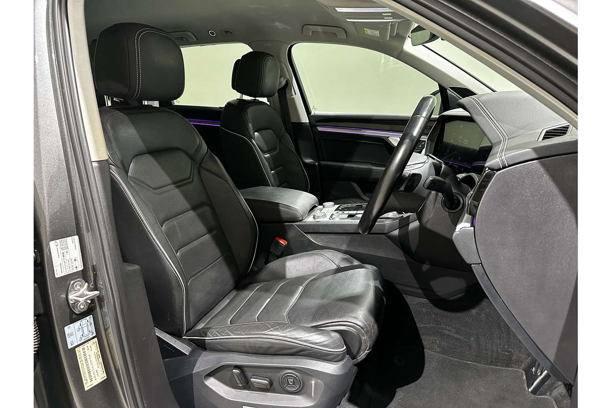 2020 Volkswagen Touareg 190TDI Premium CR