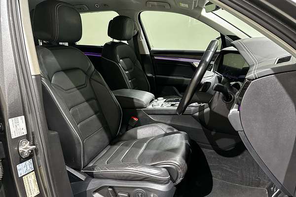 2020 Volkswagen Touareg 190TDI Premium CR