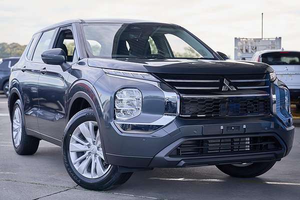 2025 Mitsubishi Outlander ES ZM