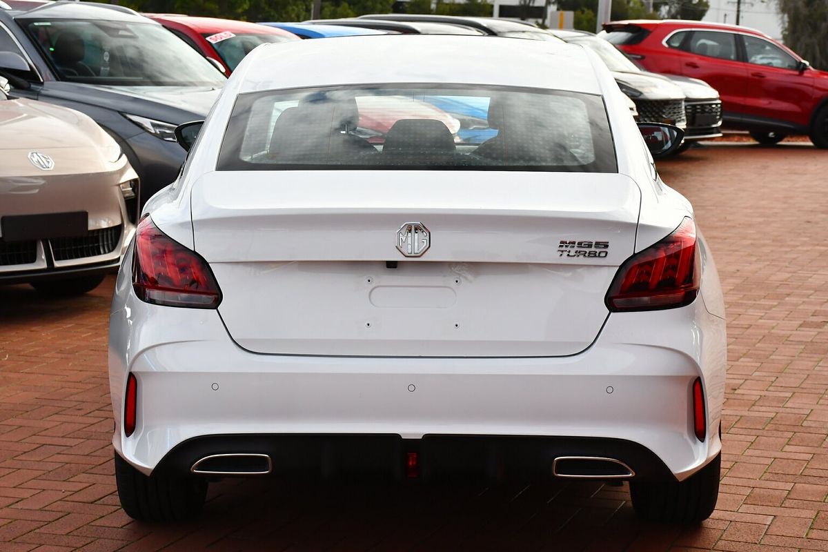 2024 MG MG5 Essence