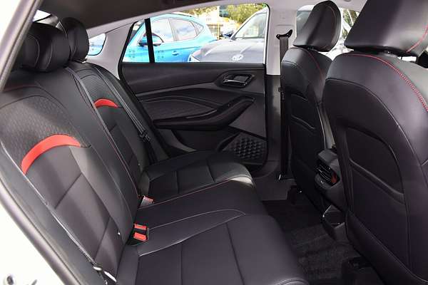 2024 MG MG5 Essence