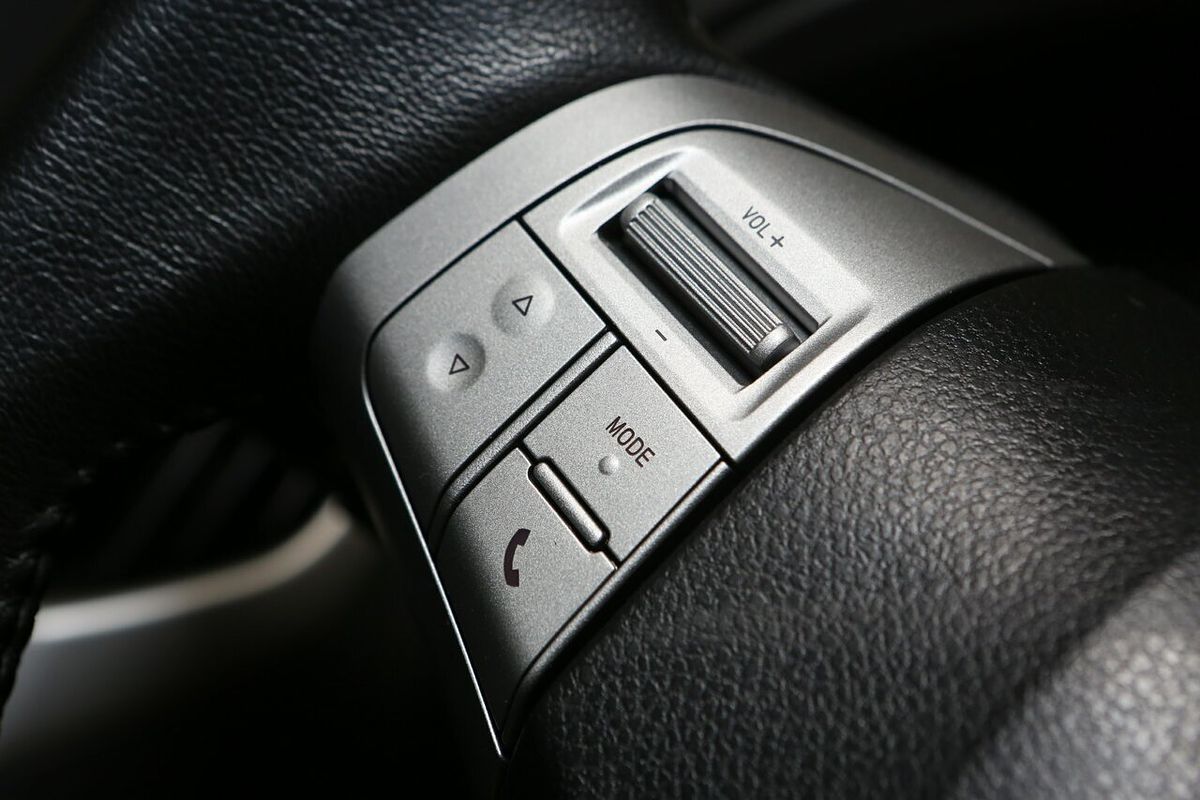 2015 Isuzu MU-X LS-M