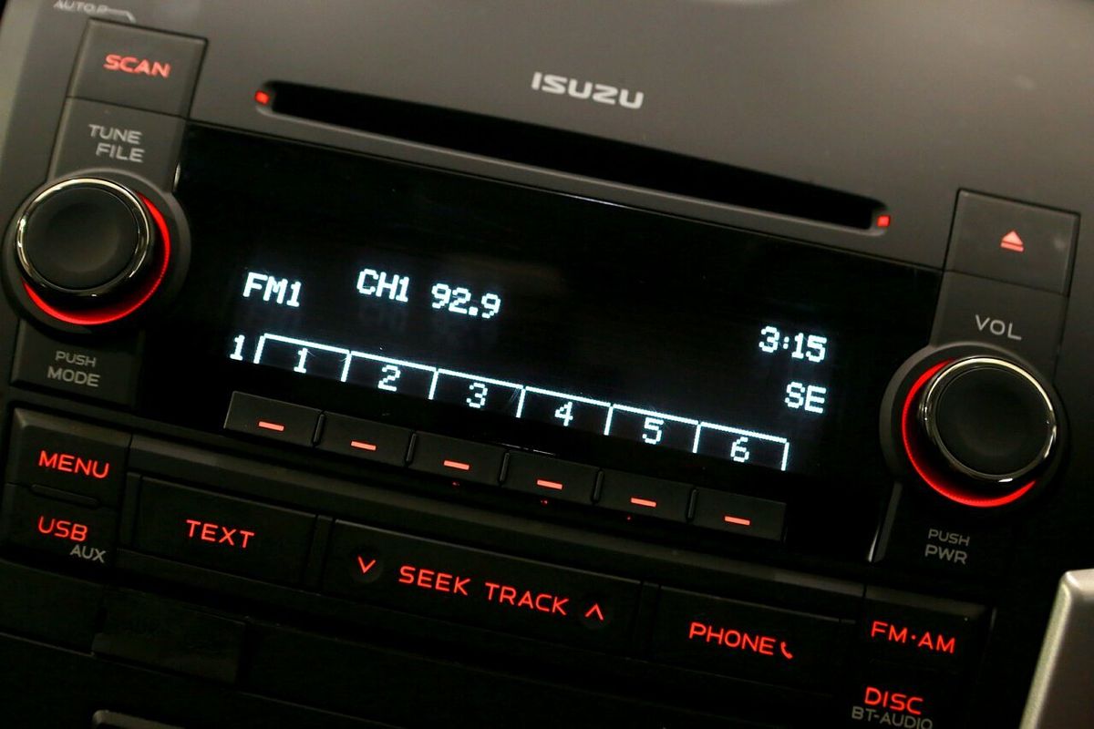 2015 Isuzu MU-X LS-M