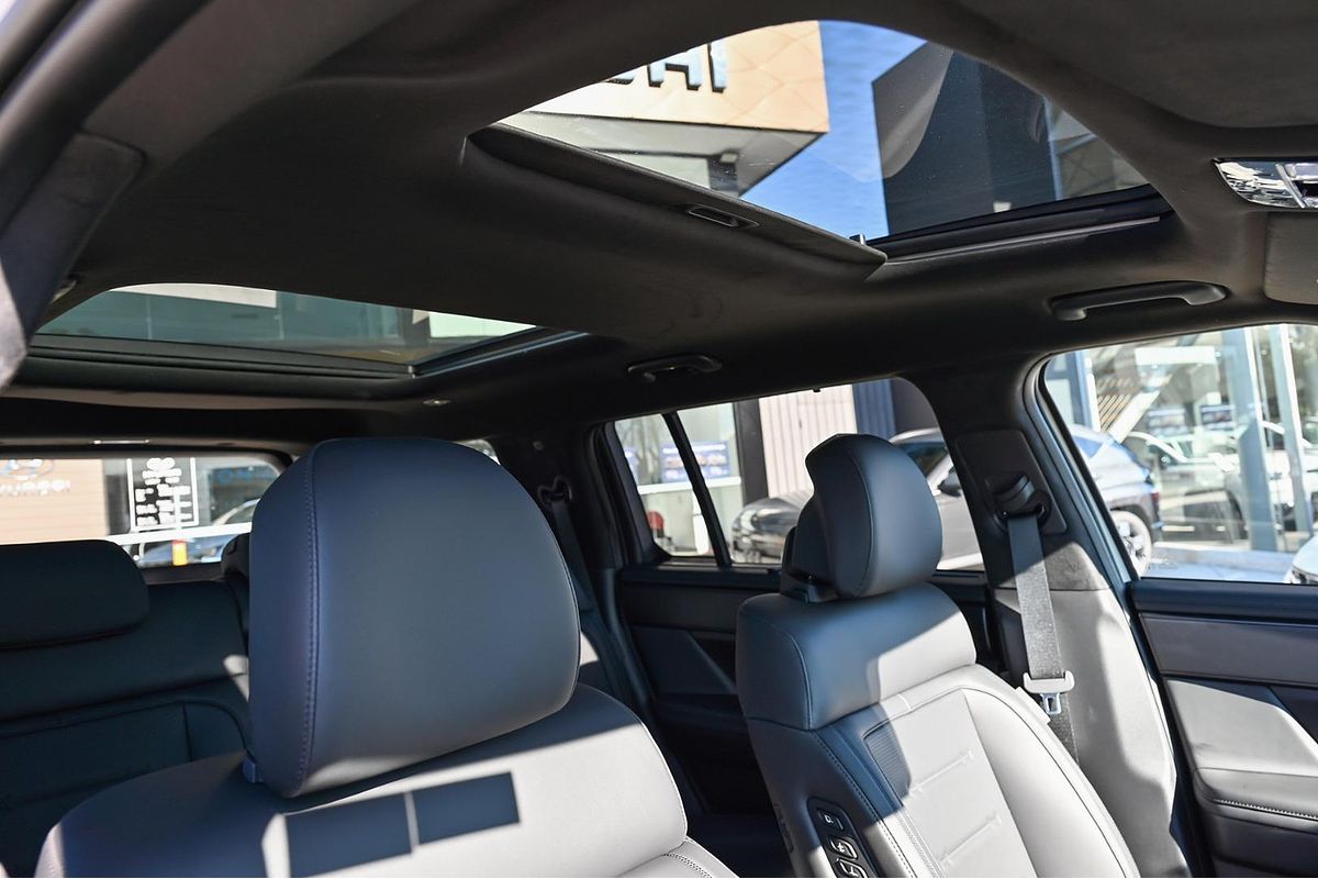 2024 Hyundai Santa Fe Hybrid Calligraphy MX5.V1