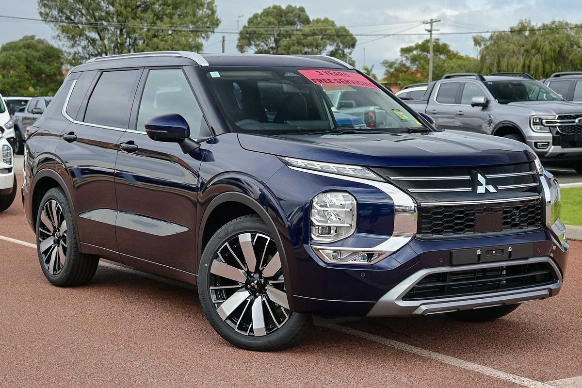 2025 Mitsubishi Outlander Exceed ZM